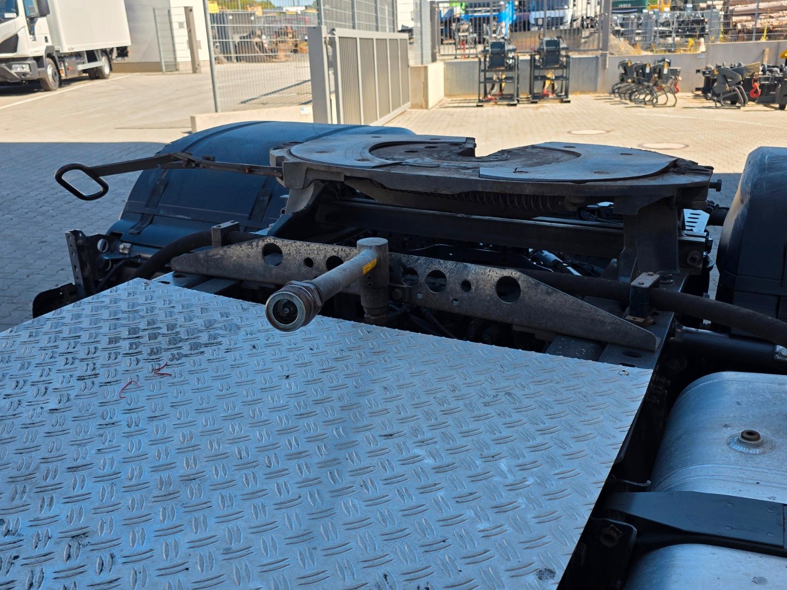 Fahrzeugabbildung Mercedes-Benz Actros 1846 LS Hydraulik, ADR, 2 x Nebenantrieb