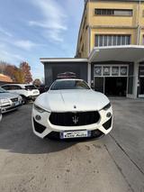 Maserati Levante V6 Diesel AWD Granlusso - Maserati Levante GRANLUSSO mit Diesel-Antrieb