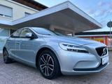Volvo V40 2,0 Ltr Navi Klima LED Leder Alu Pdc Tüv NEU - silberne Volvo V40