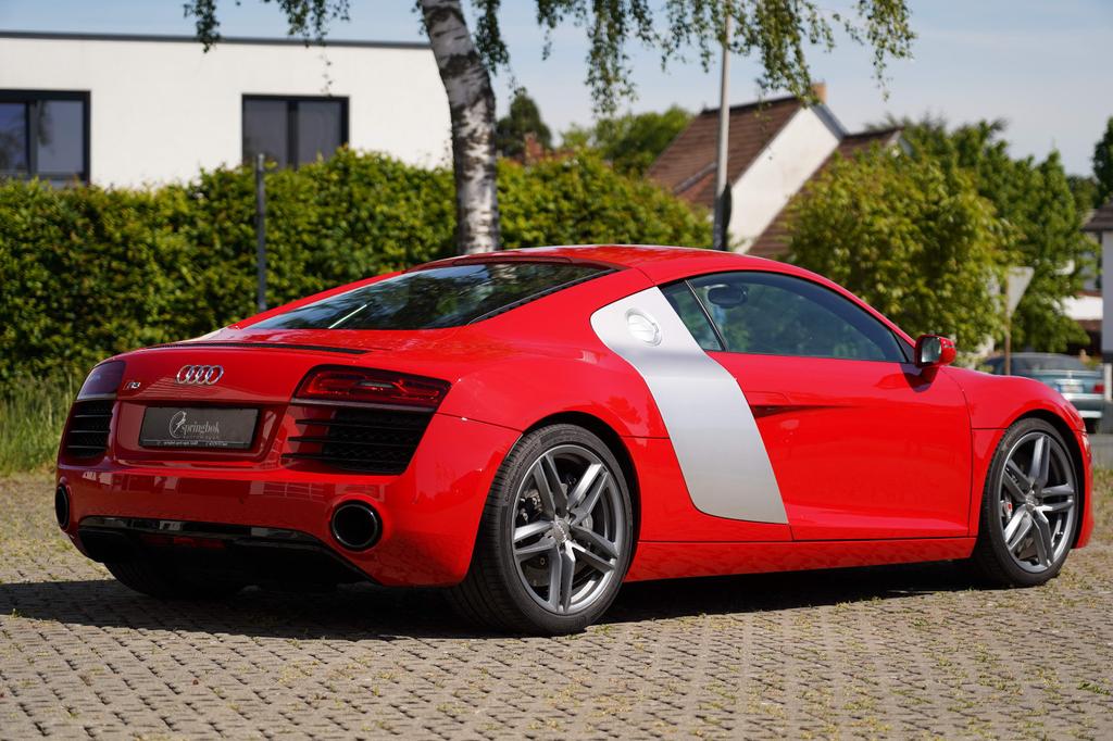 Audi R8