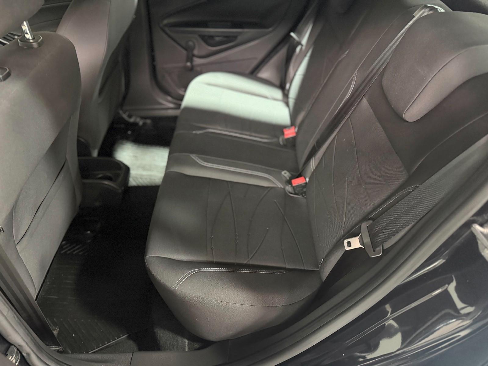 Ford Fiesta Edition Winterpaket USB PDC