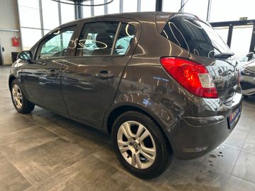 Opel Corsa D Selective *Klimaanlage*