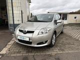 Toyota Auris 1.6 Executive 1.Hd*Tüv neu*Klimaautomatik - gebrauchte Toyota Auris aus dem Jahr 2007