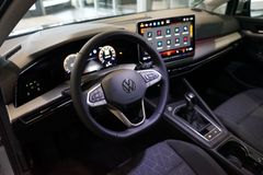 VW Golf 1.5 TSI Life | LED | ACC | Pano | 17" VW Golf 1.5 TSI Life | LED | ACC | Pano | 17"