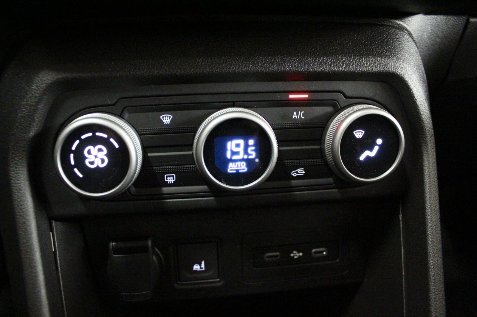 Fahrzeugabbildung Dacia Sandero Stepway TCe 110 Extreme MY 26*Vollausst*