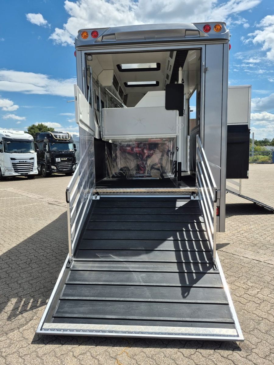 Fahrzeugabbildung DAF XB 290 FA