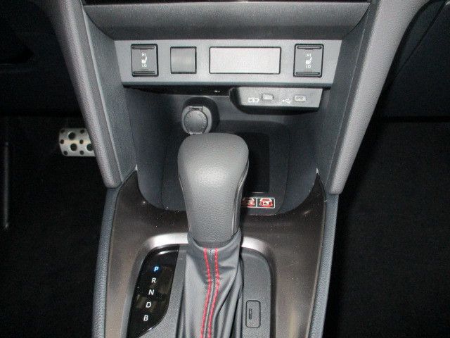 Fahrzeugabbildung Toyota Hybrid FWD GR Sport, Premium-Paket