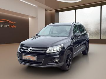 Volkswagen Tiguan - 1
