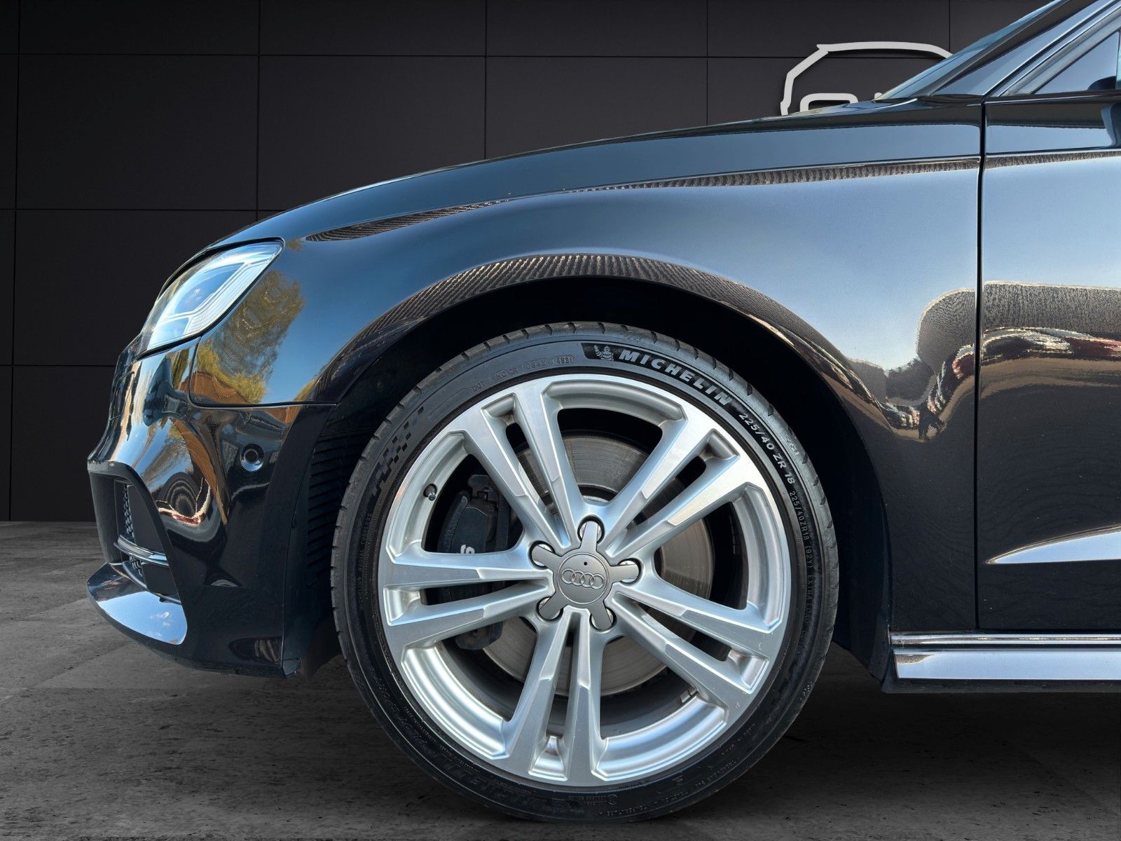 Fahrzeugabbildung Audi S3 Sportback 2.0 TFSI quattro LED*B&O*Shz*Pano