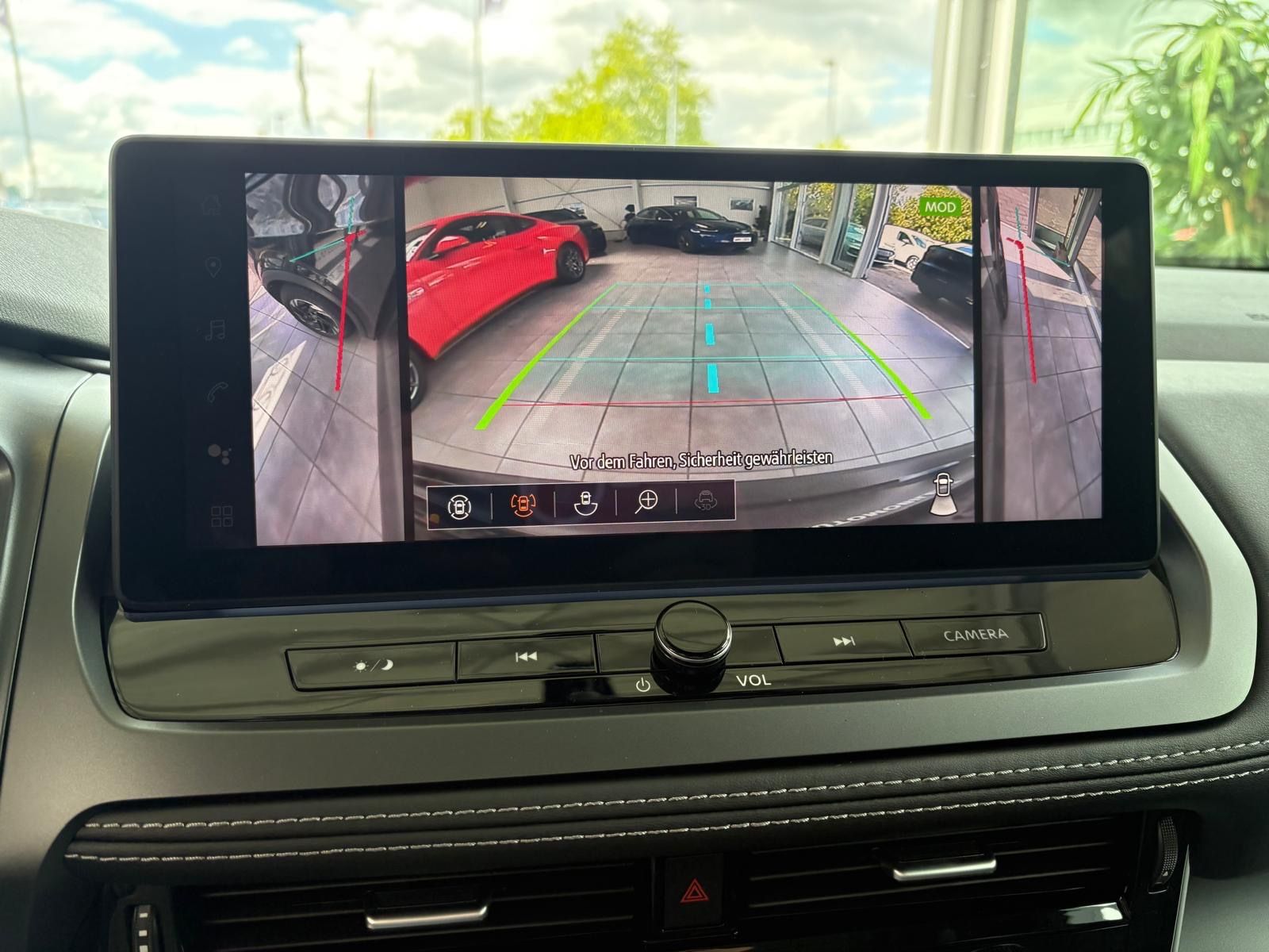 Fahrzeugabbildung Nissan Qashqai 1.3 DIG-T  158PS Xtronic N-Connecta