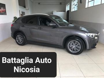Alfa-Romeo Stelvio - 1