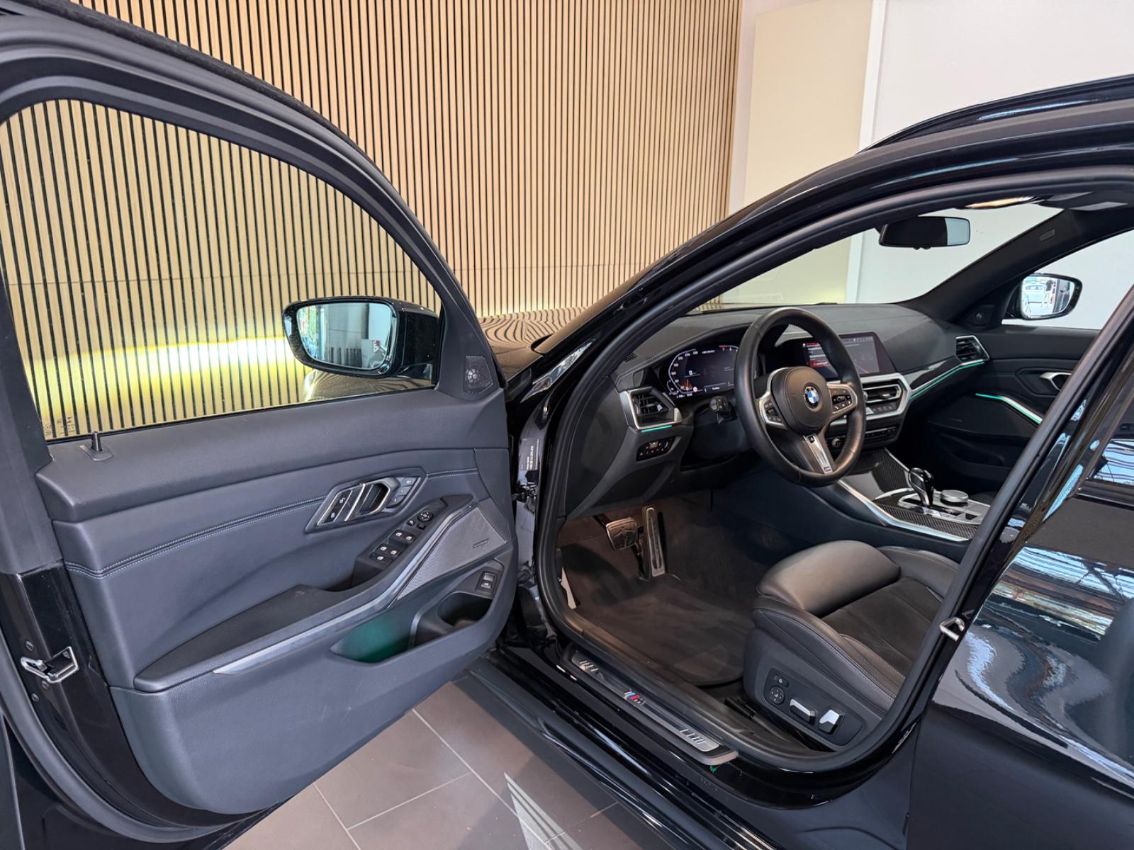 BMW M340i Touring xDrive *KEYLESS/H&K/AHK/LED/KAMERA