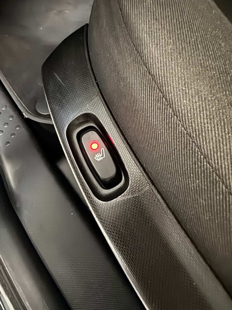 Fahrzeugabbildung Smart ForTwo Coupe 52 KW FACELIFT TEMPOMAT KLIMA SHZT