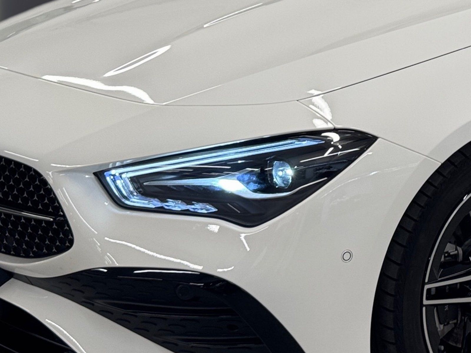 Fahrzeugabbildung Mercedes-Benz CLA 200 AMG Plus*Night*Pano*Distr*AHK*Totwin*HUD