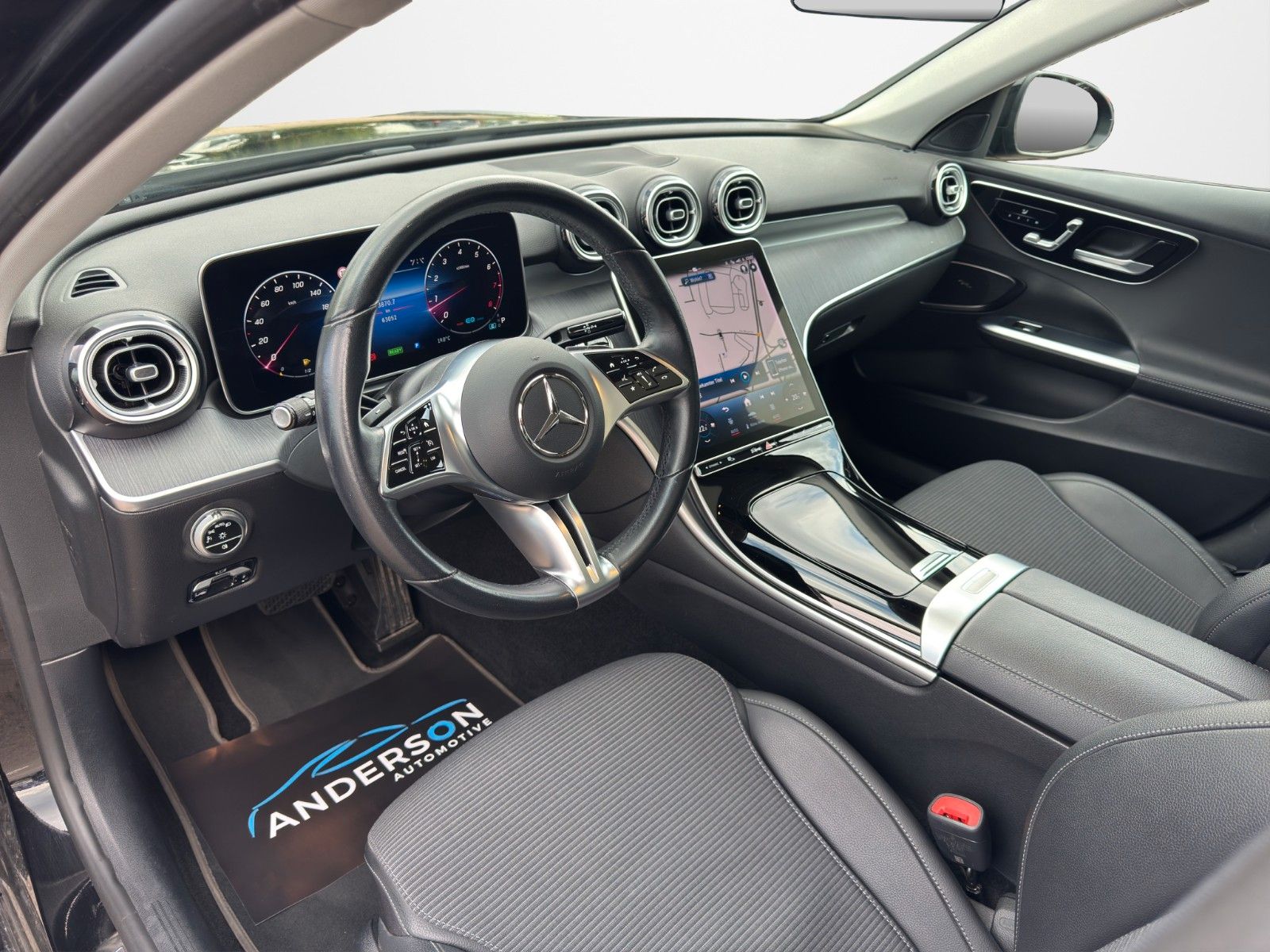 Fahrzeugabbildung Mercedes-Benz C300 4MATIC NIGHT BUSINESS PANO BUHRM MEMORY