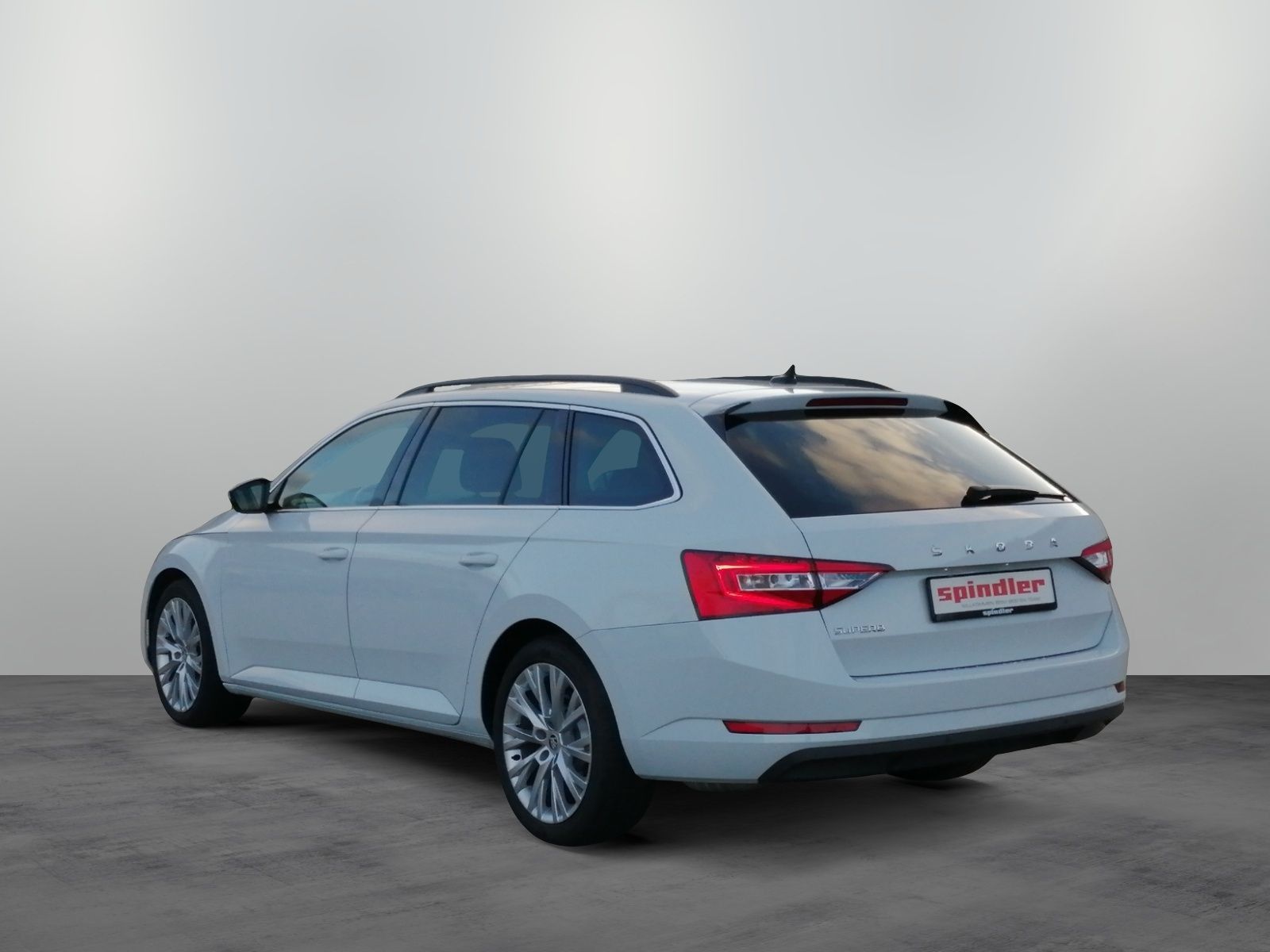 Skoda Superb - Bild 3