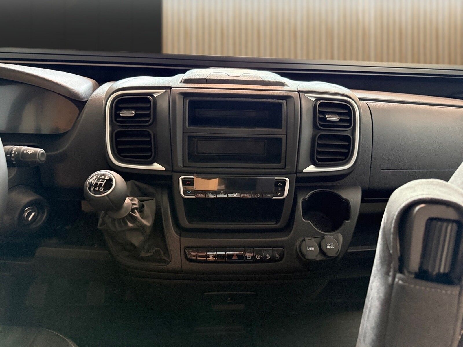 Fahrzeugabbildung Pössl Summit 600 Plus Citroen 140 PS Dörr Edition