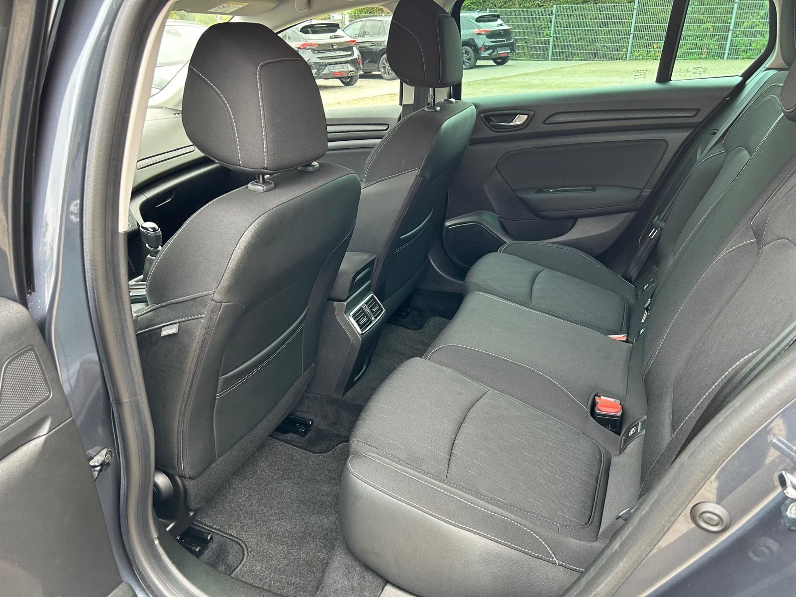 Fahrzeugabbildung Renault Megane IV Grandtour Limited°2.Hand°Kamera°Navi°