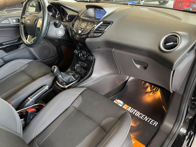 Ford Fiesta Titanium *NAVI*KLIMAAUTOMATIK*SZHZ*