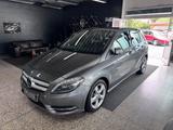 Mercedes-Benz B 200 CDI*SPORT-PAKET*GUTE-FAHRT PAKET*KAMERA* - Mercedes-Benz B 200 mit Diesel-Antrieb