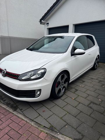 Volkswagen VW GOLF VI GTI*