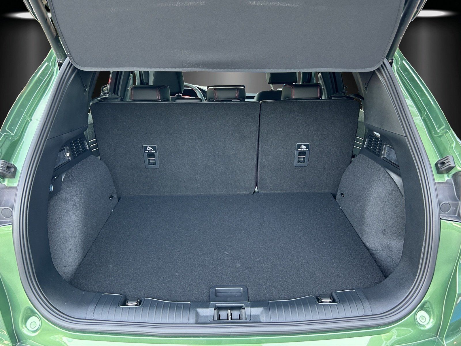 Fahrzeugabbildung Ford Kuga ST-Line X FHEV Allrad HUD El. Panodach Navi