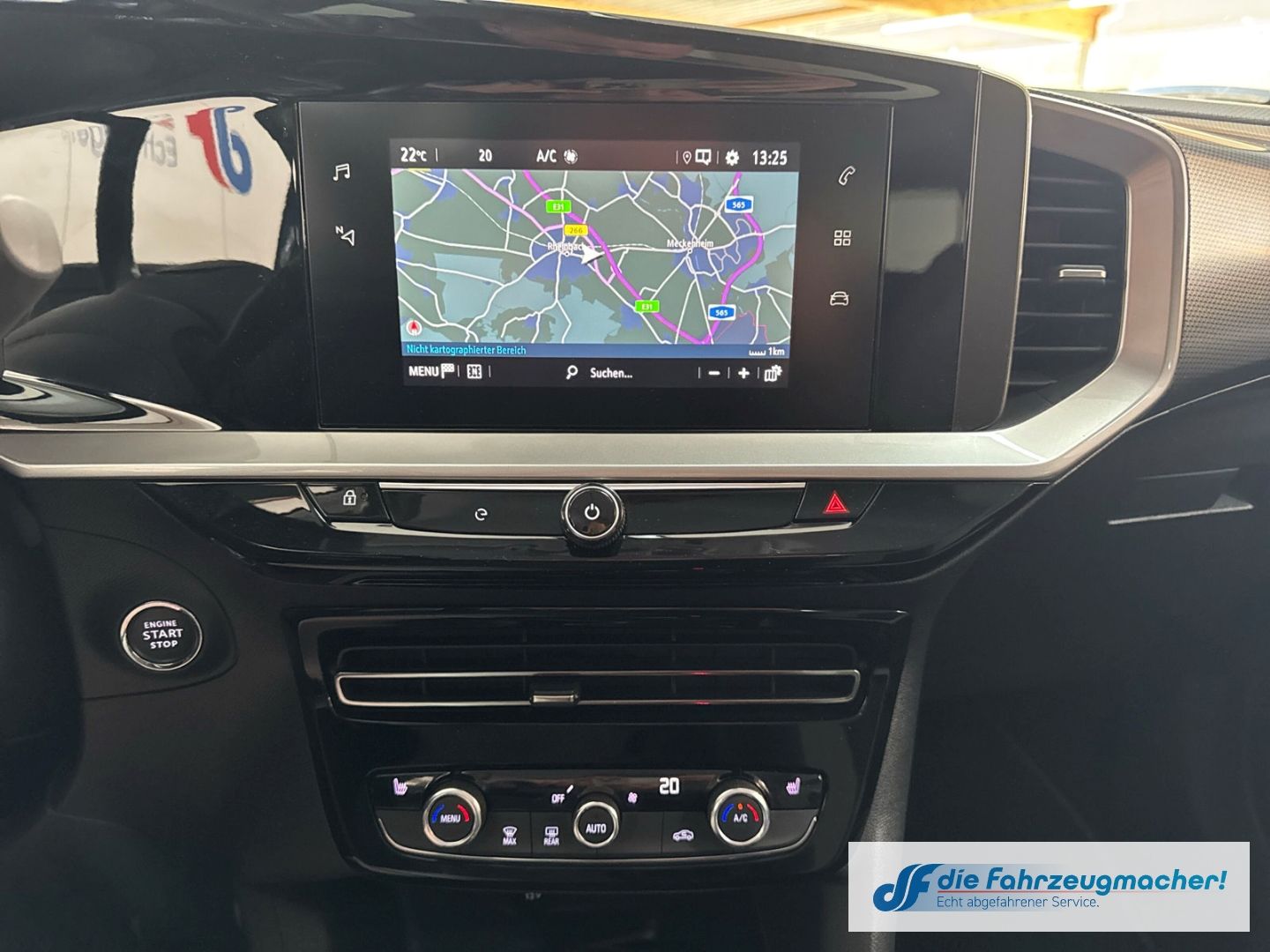 Fahrzeugabbildung Opel Mokka e Elegance Navi Digitales Cockpit LED ACC