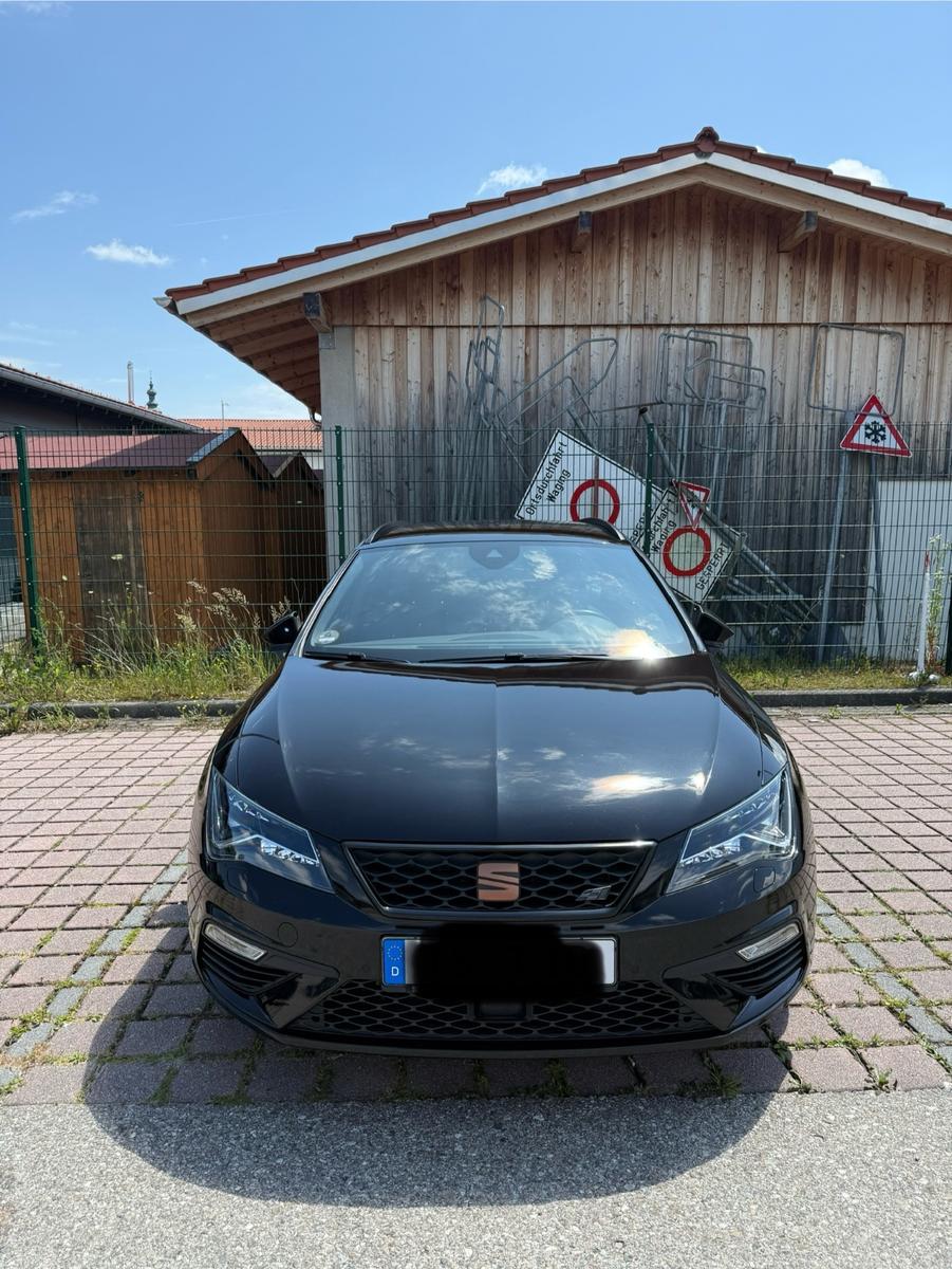 Seat Leon ST Cupra  2.0 TSI 300 PS DSG 4Drive