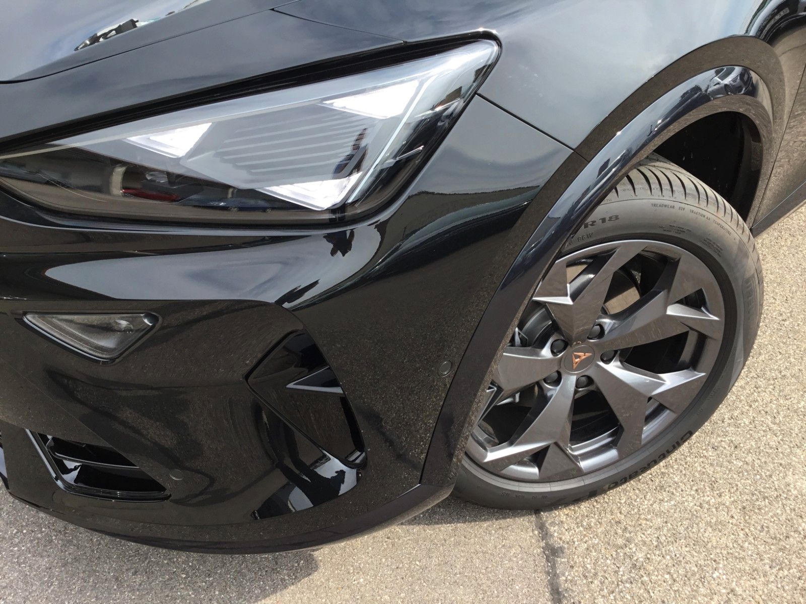 Fahrzeugabbildung CUPRA Formentor 1.5 eTSI DSG +AHK+Navi+18"+TopView