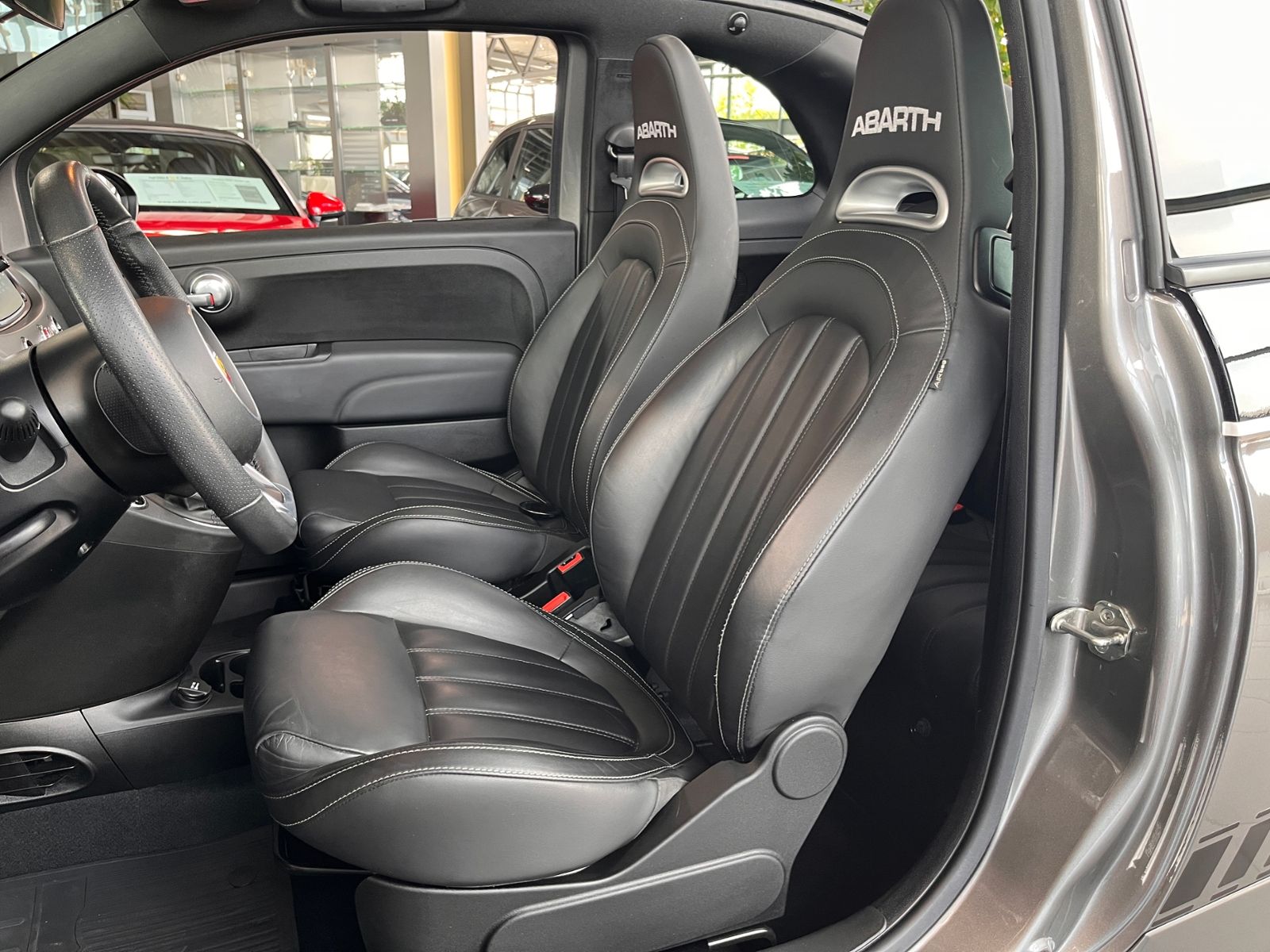 Fahrzeugabbildung Abarth 595C Turismo Sitzheizung XEN NAV LEDER PDC