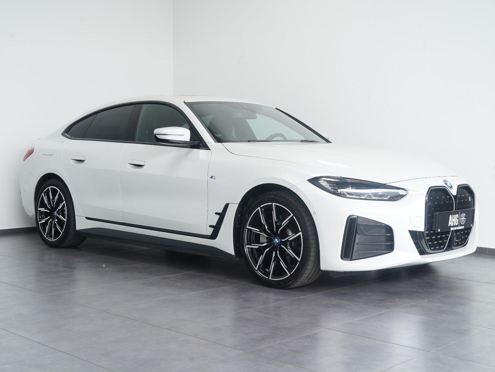 Fahrzeugabbildung BMW i4 Gran Coupe eDrive 40 M Sport SHADOW