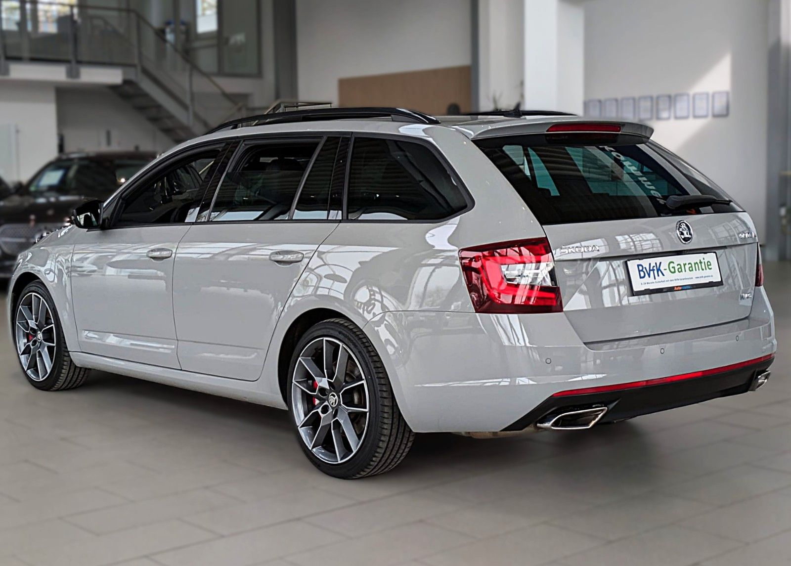 Fahrzeugabbildung SKODA Octavia RS DSG PANO ACC LED VIRTUAL CAM CARPLAY