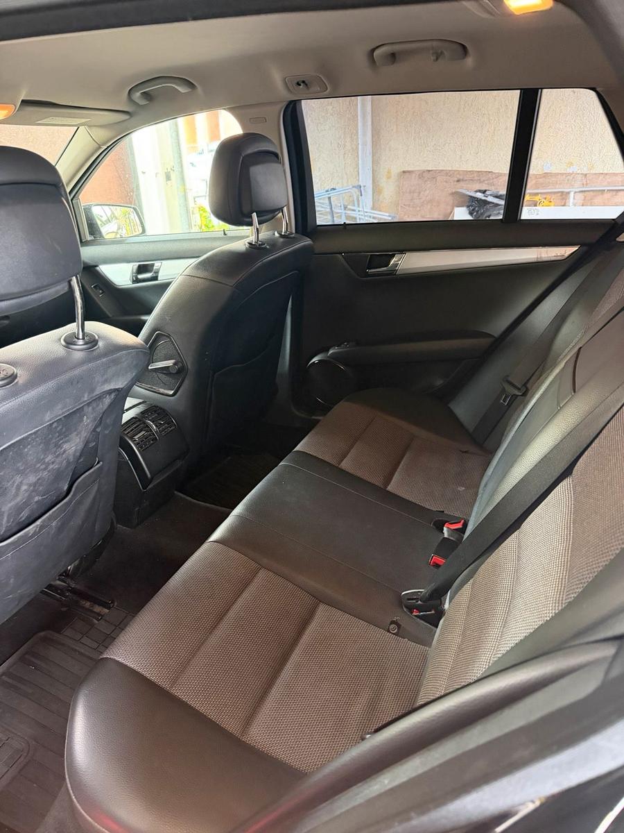 Mercedes-Benz C220 2010 — photo 6