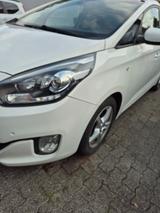 Kia Carens 1.7 CRDi 141PS Dream Team Edition Dre... - weiße Kia Carens
