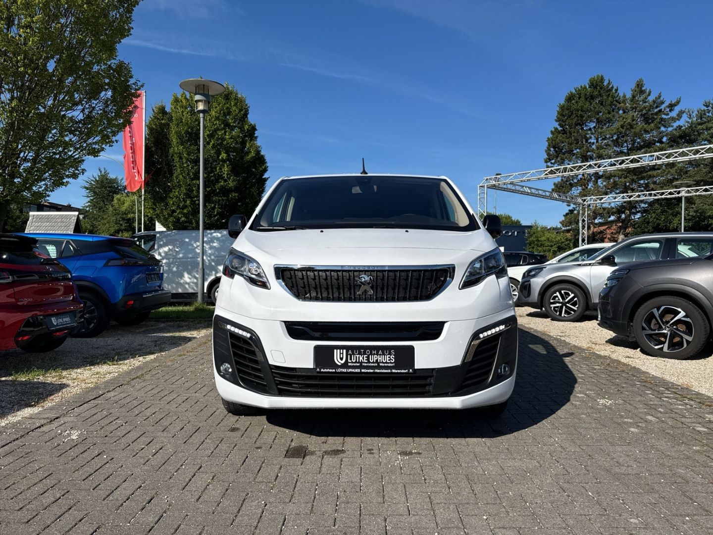 Fahrzeugabbildung Peugeot Traveller Active L2 Elektro 136 SHZ Totwinkel. X