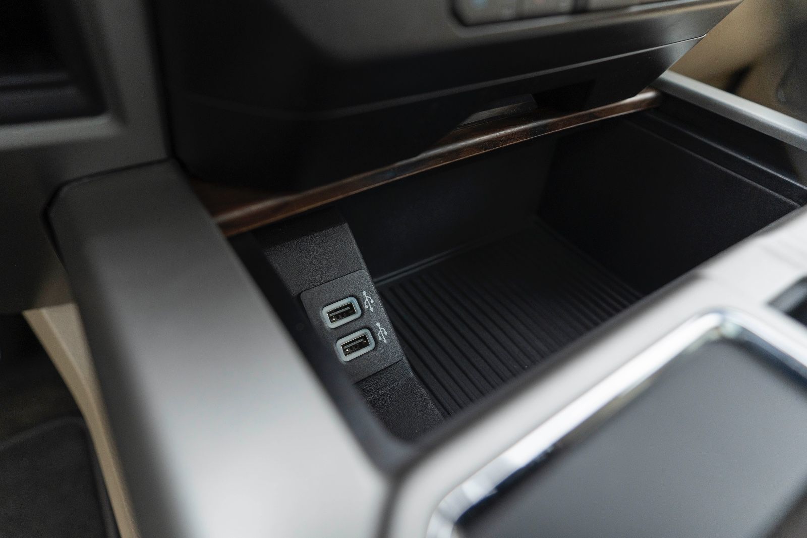 Fahrzeugabbildung Ford F 150 LARIAT 5.0L B&O AHK TOTW 360° PANO SHZ/K