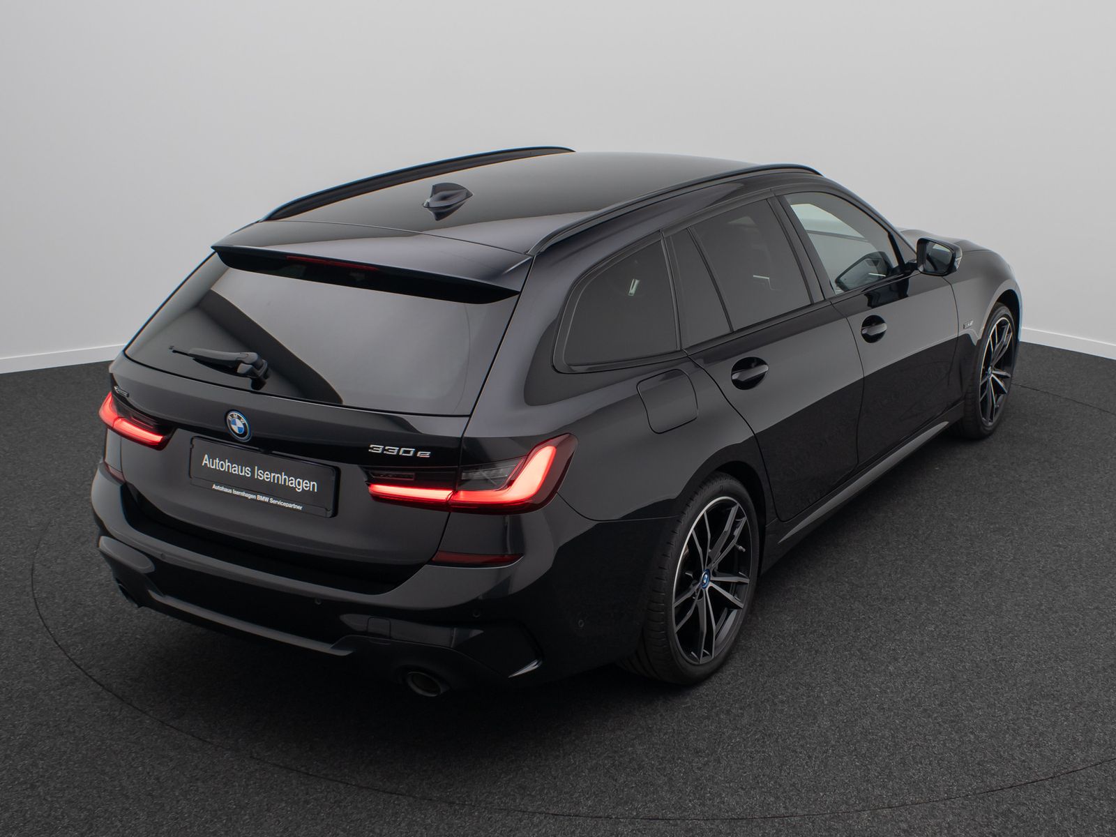 Fahrzeugabbildung BMW 330e xD M Sport DAB Laser 360°Alarm AHK HiFi 19"