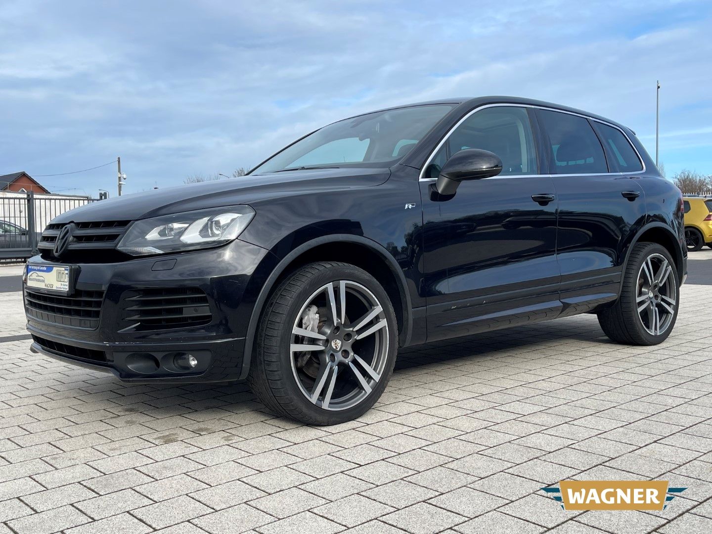 Fahrzeugabbildung Volkswagen Touareg V6 TDI BMT 3.0 R-Line Automatik