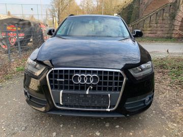 Audi Q3 - 1