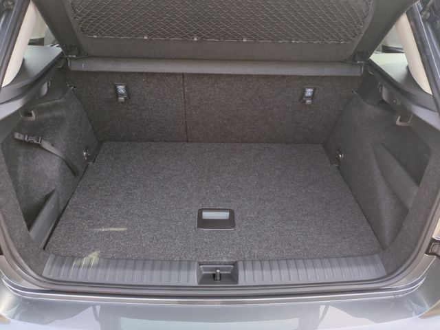 Fahrzeugabbildung SKODA Kamiq 1.0 TSI Essence LED ALU SHZ