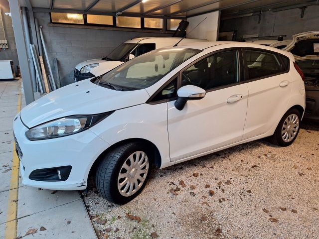 Ford Fiesta 1.5 TDCi 75CV 5 porte N1 NEOPATENTAT