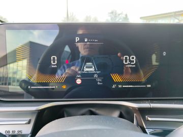 Kia Sportage 1.6T DCT-MJ.26-NAVI-LED-KAMERA-SHZG-PDC