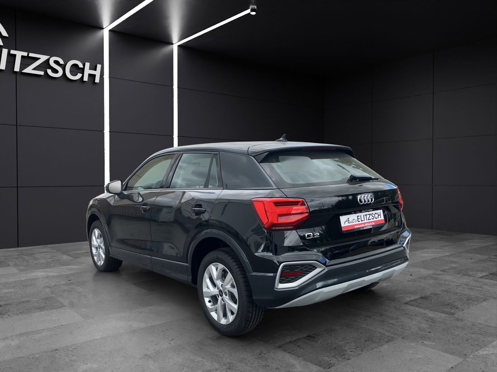 Fahrzeugabbildung Audi Q2 35 TFSI advanced Matrix, virtual cockpit plus