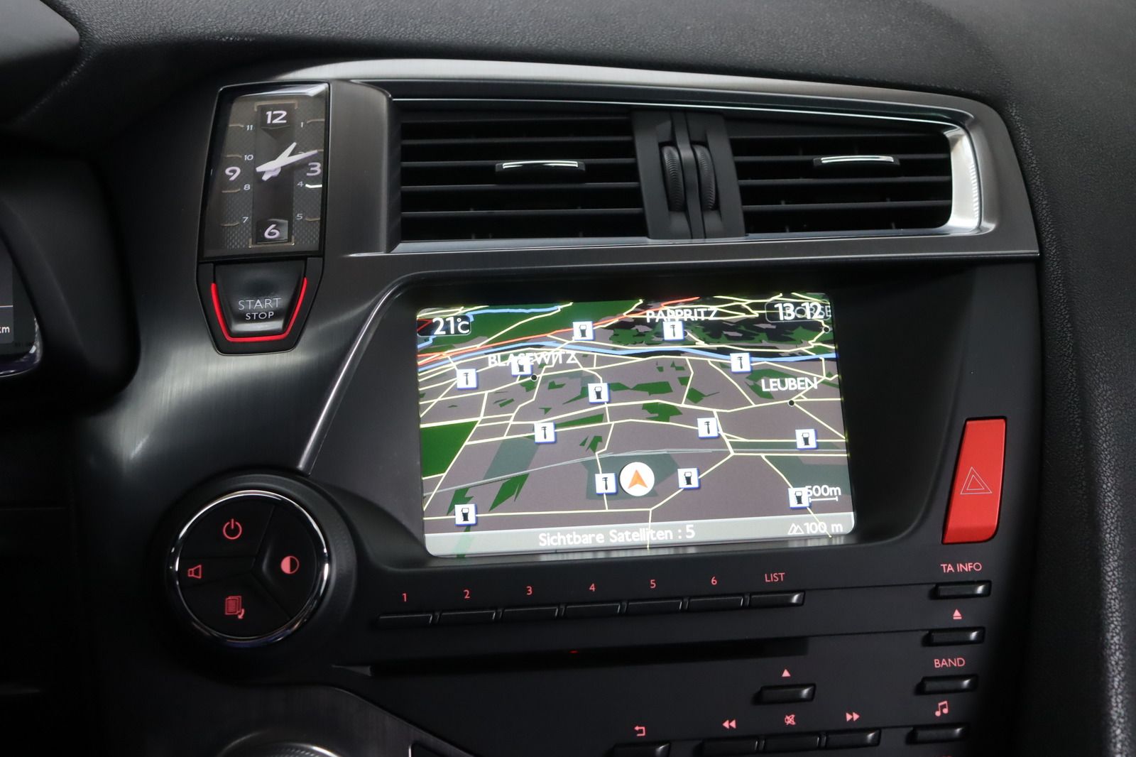 Fahrzeugabbildung DS Automobiles DS5 2.0 HDi SportChic * HUD * LEDER * Navi