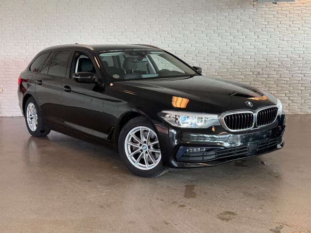 BMW 520d Touring A - Sport line ACC AHK