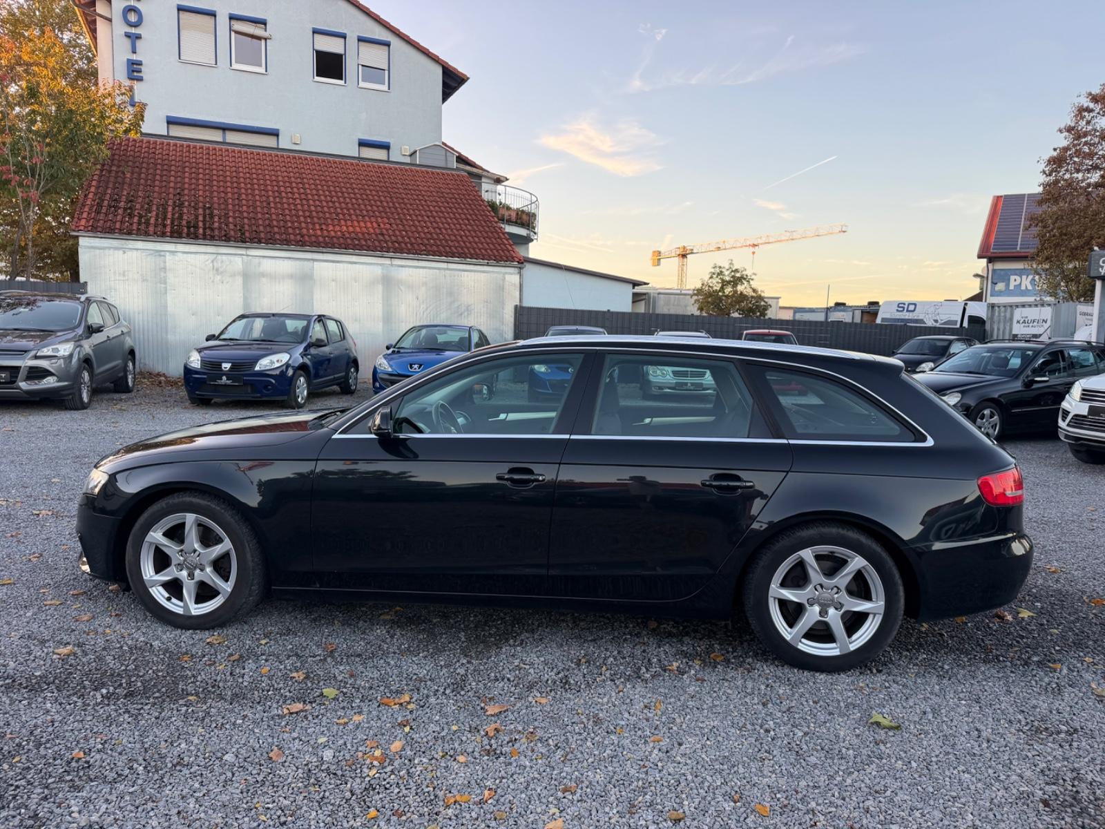 Audi A4 2009 — photo 14
