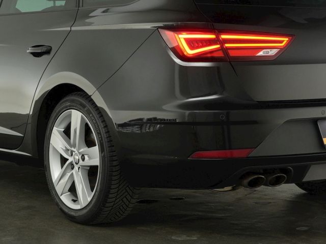 Leon ST TSI FR+LED+NAVI+RÜCKFAHRKAMERA+SITZHEIZU