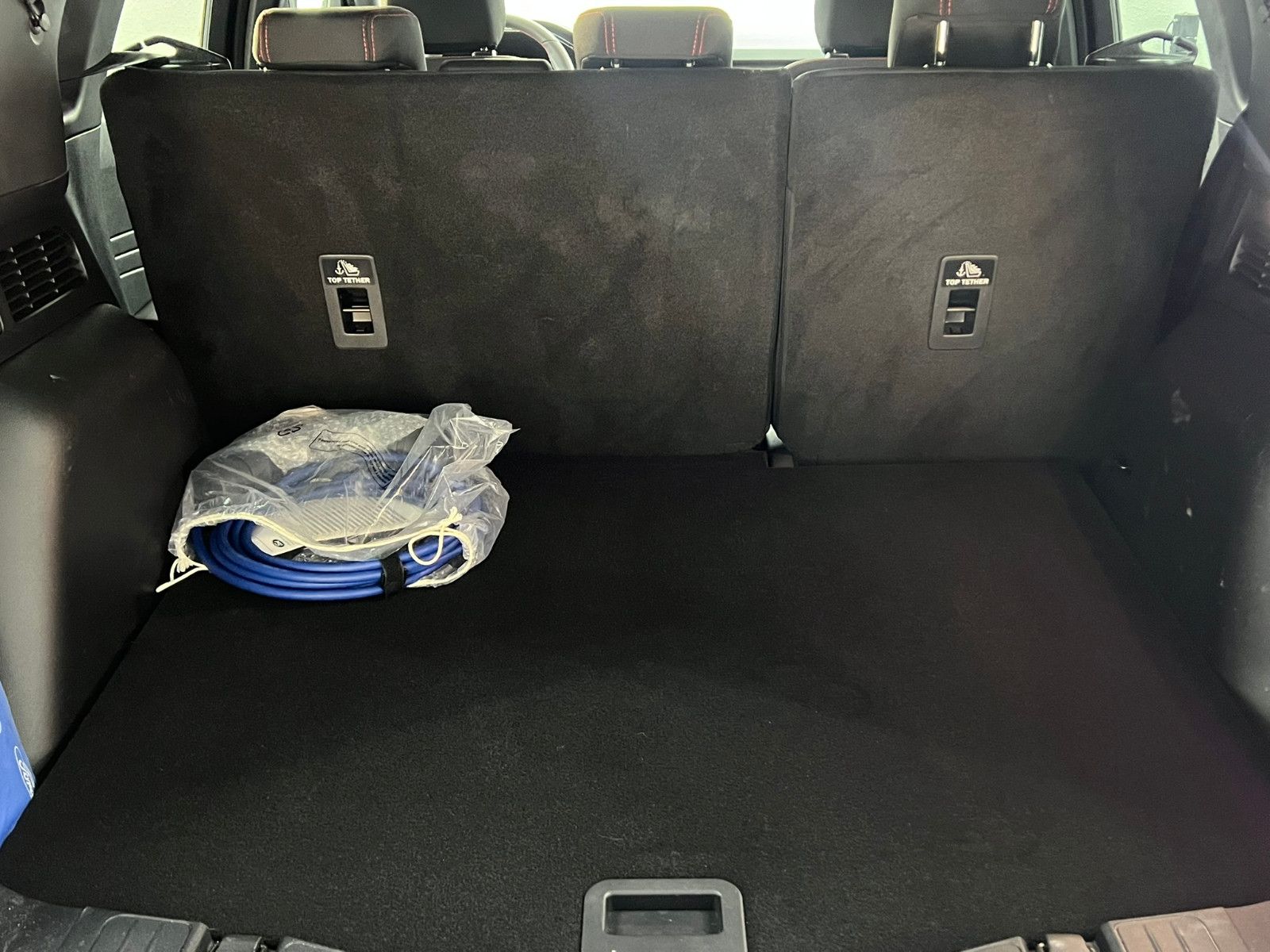 Fahrzeugabbildung Ford Kuga PlugIn Hybrid ST-LINE/MATRIX-LED/HuD/1.HAND