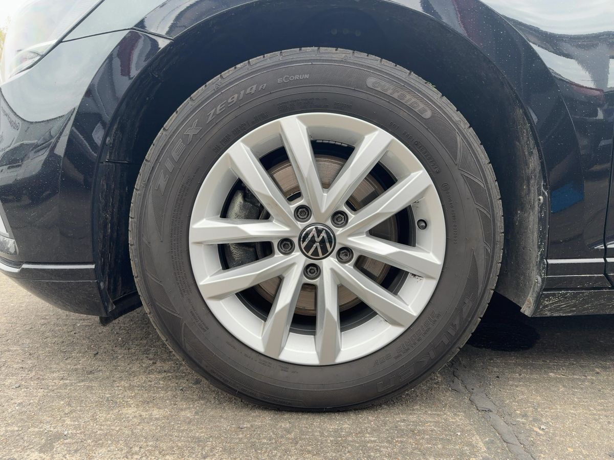 Volkswagen Passat Variant - Bild 12