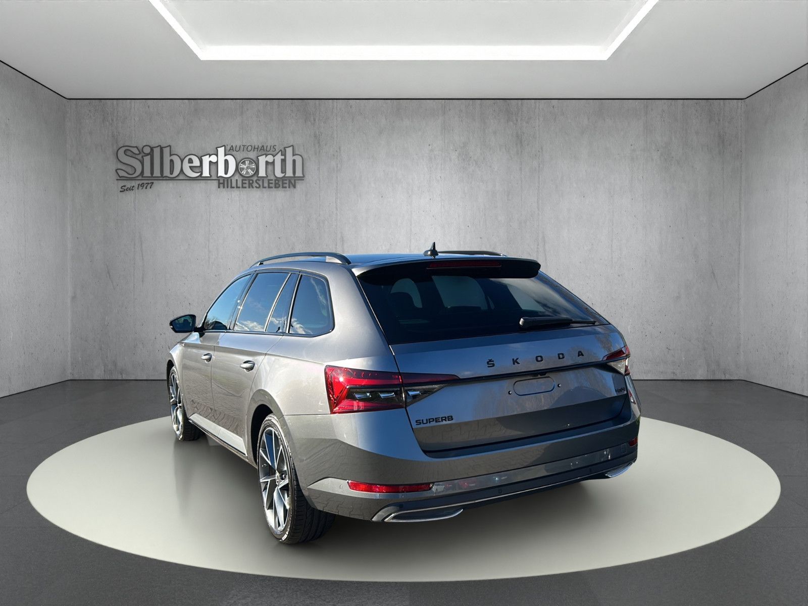 Skoda Superb Combi Sportline 4x4 foto 3